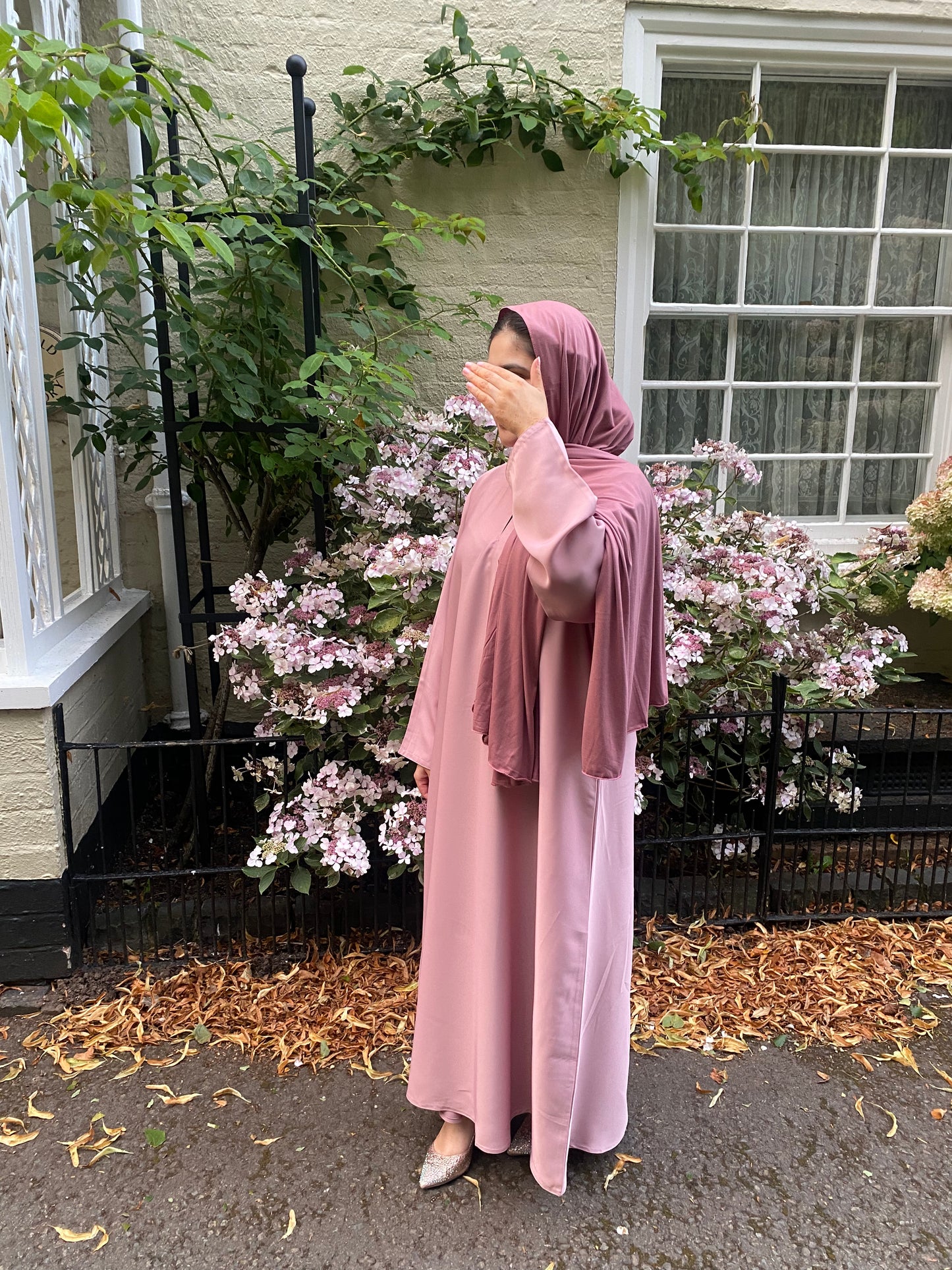Clearance Premium abaya with pockets Pink